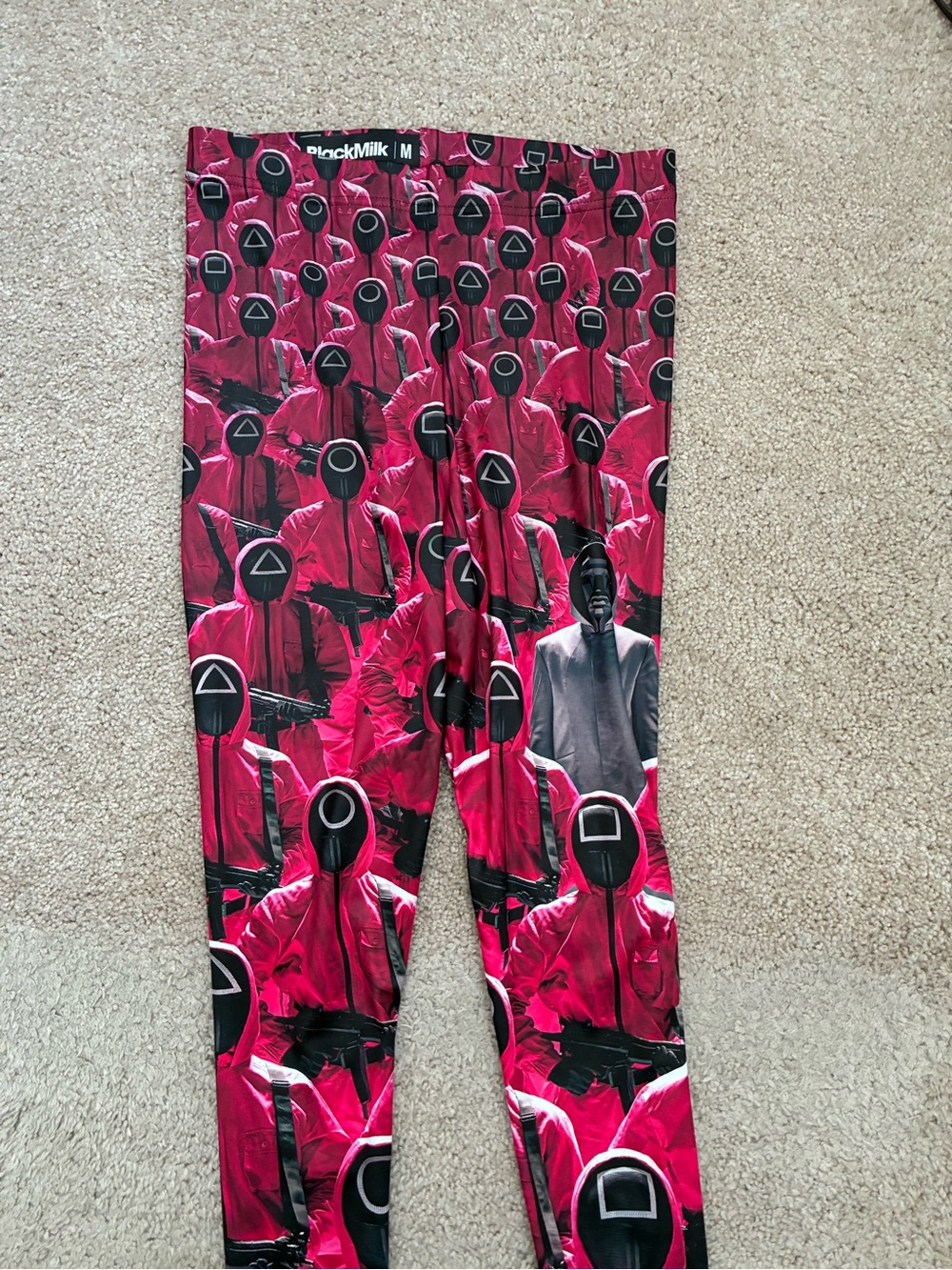 Blackmilk Squid Game leggings - Picture 3 of 9
